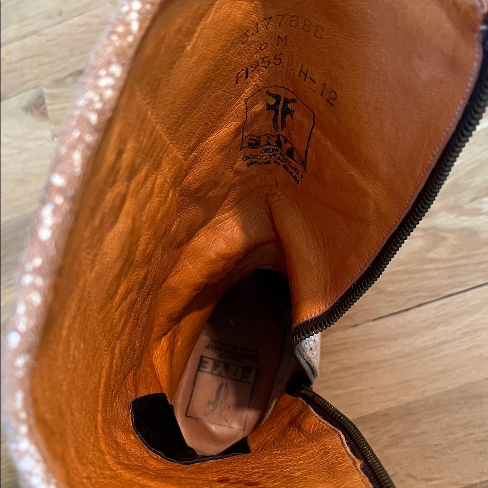 Frye Deborah Boots 6 - Picture 7 of 7